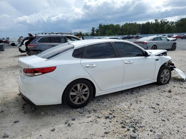 Photo 3 from auction – 2018 KIA OPTIMA LX with VIN 5XXGT4L33JG198530
