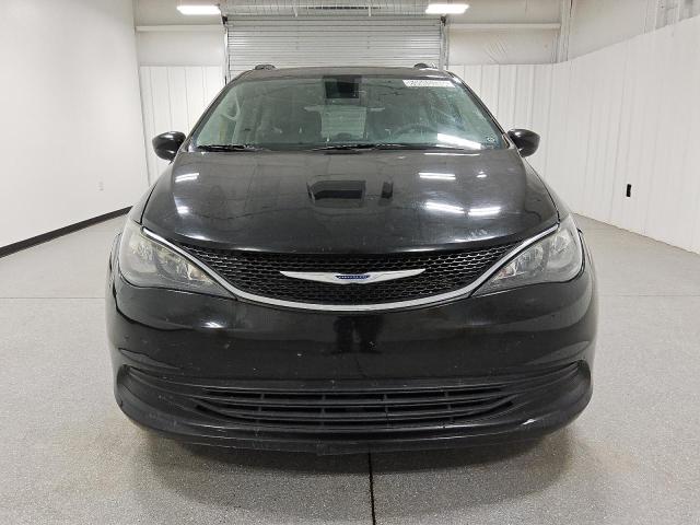 Photo 5 from auction – 2020 CHRYSLER VOYAGER LX with VIN 2C4RC1DG8LR157541