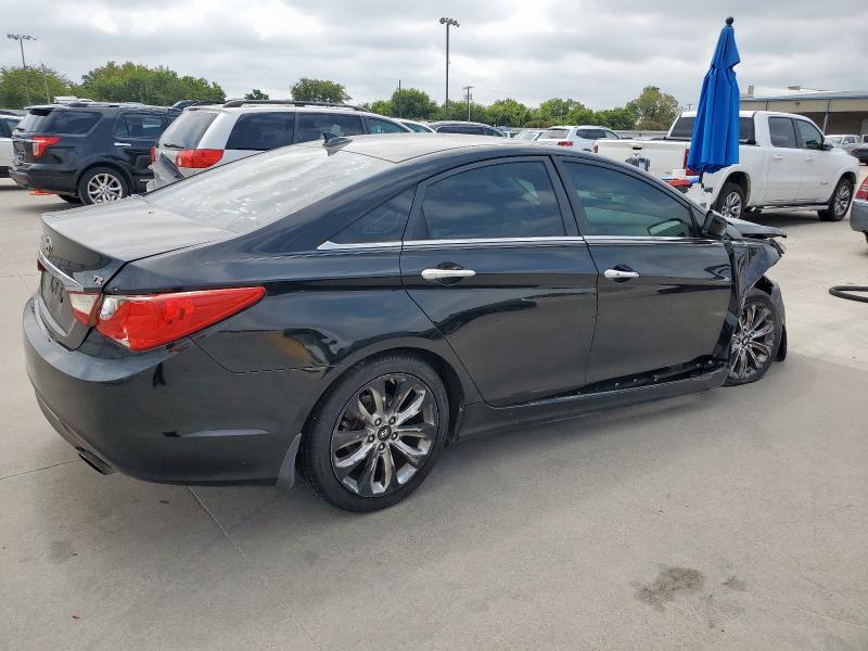 Photo 3 from auction – 2012 HYUNDAI SONATA SE with VIN 5NPEC4AB4CH353501