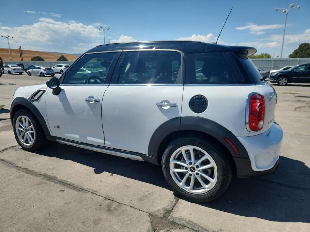 Photo 2 from auction – 2015 MINI COOPER S C with VIN WMWZC5C53FWT37977