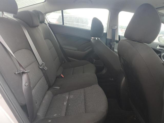 Photo 10 from auction – 2017 KIA FORTE LX with VIN 3KPFK4A74HE140353