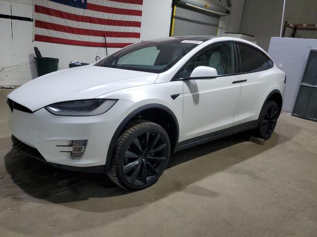 TESLA MODEL X 2017 with VIN 5YJXCDE22HF043226 - Photo from auction