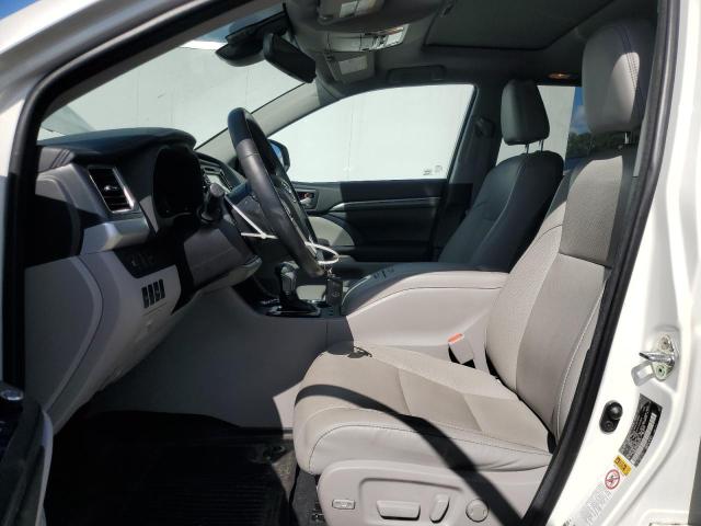 Photo 7 from auction – 2017 TOYOTA HIGHLANDER with VIN 5TDDGRFH3HS035753