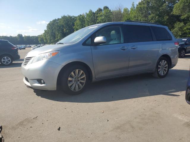 TOYOTA SIENNA XLE 2013 with VIN 5TDDK3DC1DS053939 - Photo from auction