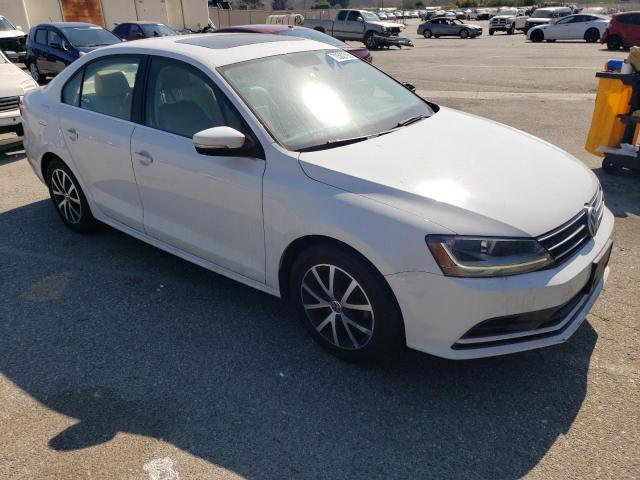 Photo 4 from auction – 2017 VOLKSWAGEN JETTA SE with VIN 3VWDB7AJ2HM363255