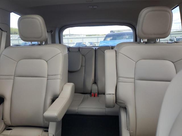 Photo 10 from auction – 2023 LINCOLN AVIATOR with VIN 5LM5J6XC6PGL04627