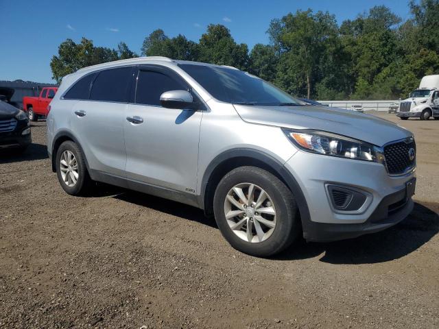 Photo 4 from auction – 2018 KIA SORENTO LX with VIN 5XYPGDA31JG415530