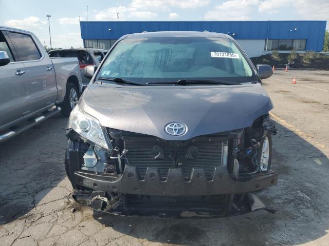 Photo 5 from auction – 2012 TOYOTA SIENNA LE with VIN 5TDKK3DC6CS268416