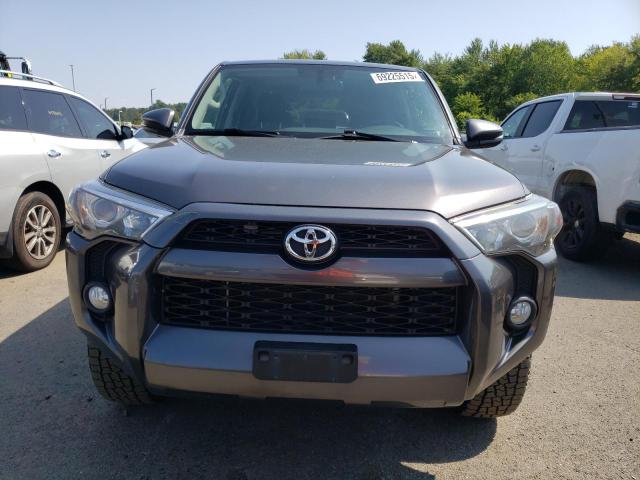 Photo 5 from auction – 2017 TOYOTA 4RUNNER SR with VIN JTEBU5JR7H5435079