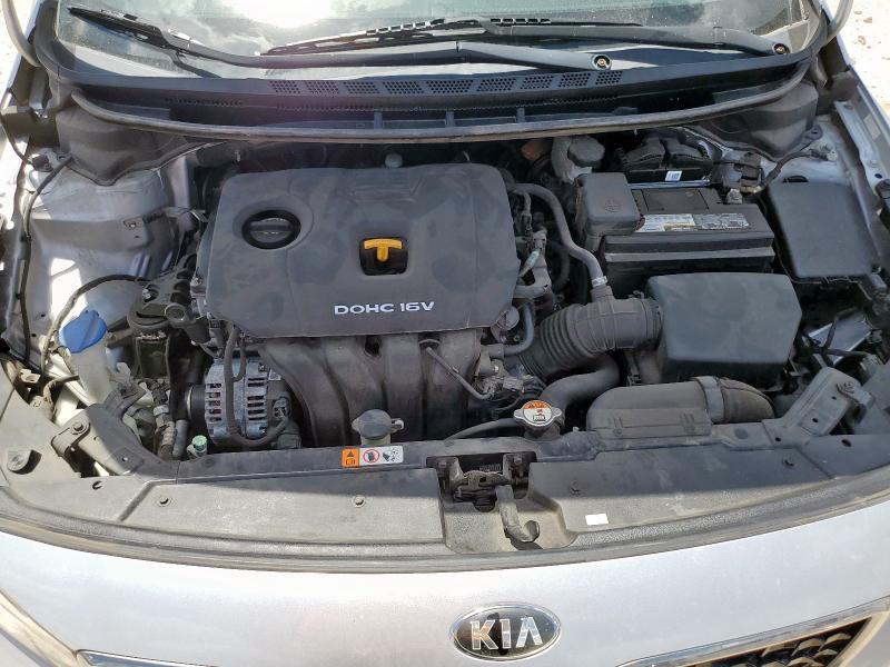 Photo 11 from auction – 2017 KIA FORTE LX with VIN 3KPFK4A72HE109294