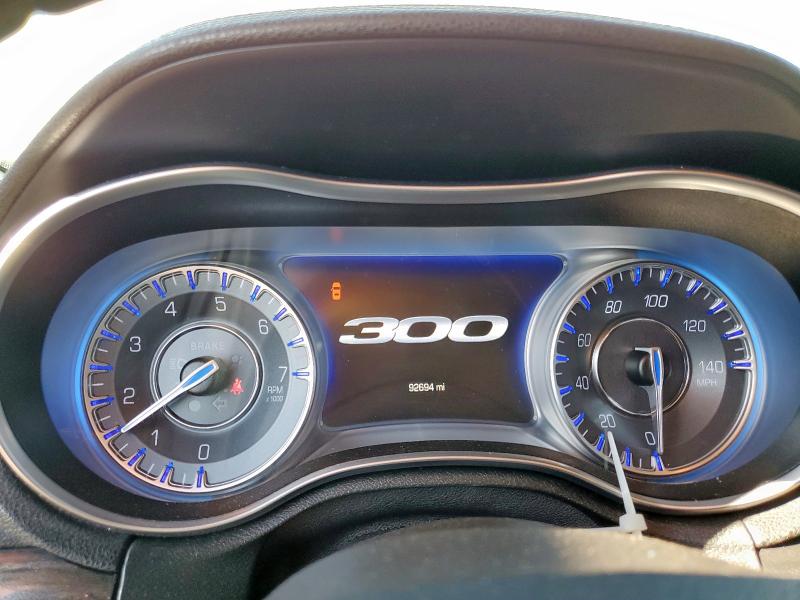 Photo 9 from auction – 2018 CHRYSLER 300 TOURIN with VIN 2C3CCAAG2JH293262