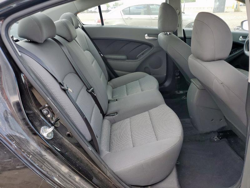 Photo 10 from auction – 2017 KIA FORTE LX with VIN 3KPFK4A76HE137860