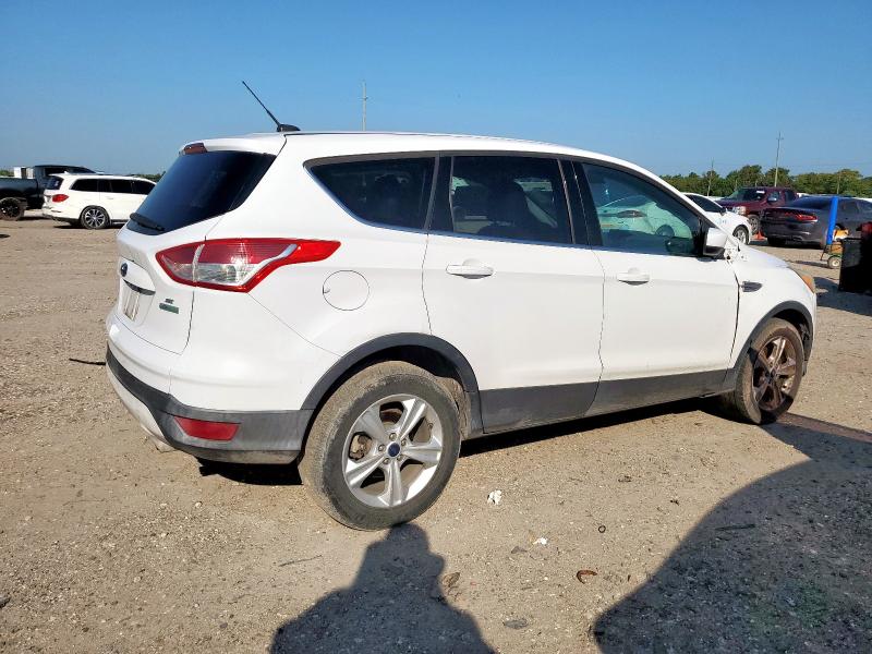 Photo 3 from auction – 2016 FORD ESCAPE SE with VIN 1FMCU0GX7GUA97376