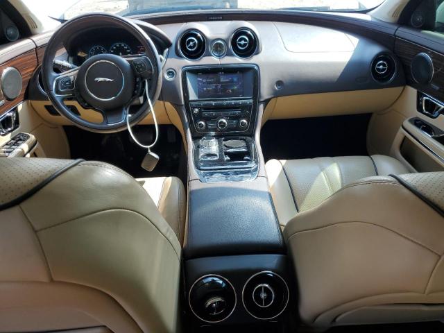 Photo 8 from auction – 2017 JAGUAR XJ with VIN SAJWJ1CD8H8W06172