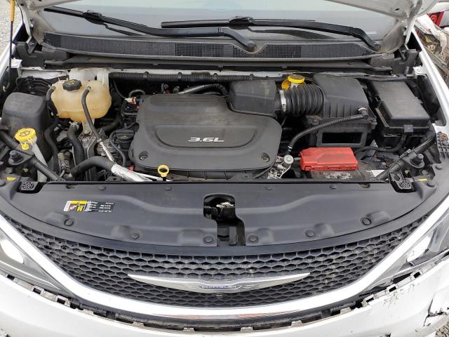 Photo 12 from auction – 2017 CHRYSLER PACIFICA L with VIN 2C4RC1GG7HR504635