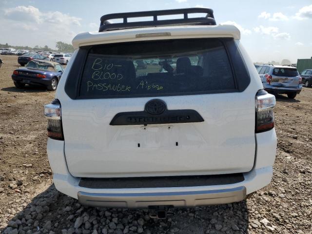 Photo 6 from auction – 2019 TOYOTA 4RUNNER SR with VIN JTEBU5JR9K5667593