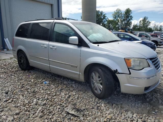 Photo 4 from auction – 2010 CHRYSLER TOWN & COU with VIN 2A4RR5D10AR279710