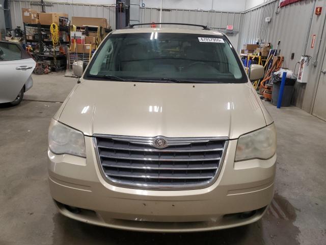 Photo 5 from auction – 2010 CHRYSLER TOWN & COU with VIN 2A4RR8DX7AR330352