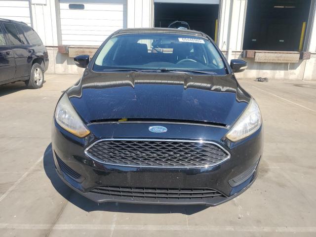 Foto 5 de la subasta – 2017 FORD FOCUS SE con VIN 1FADP3K26HL295067
