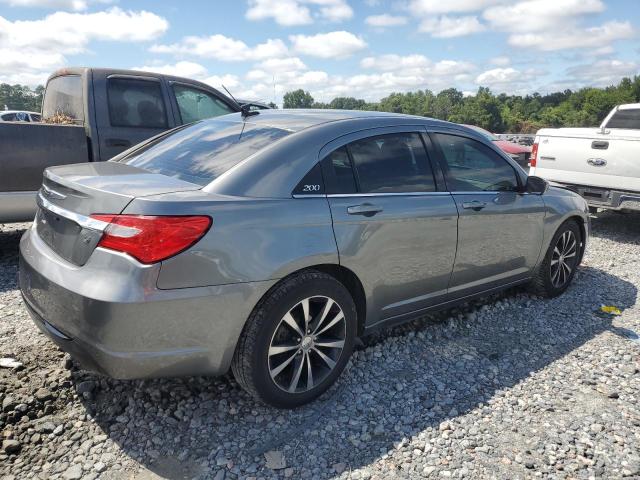 Photo 3 from auction – 2013 CHRYSLER 200 LIMITE with VIN 1C3CCBCG3DN618385