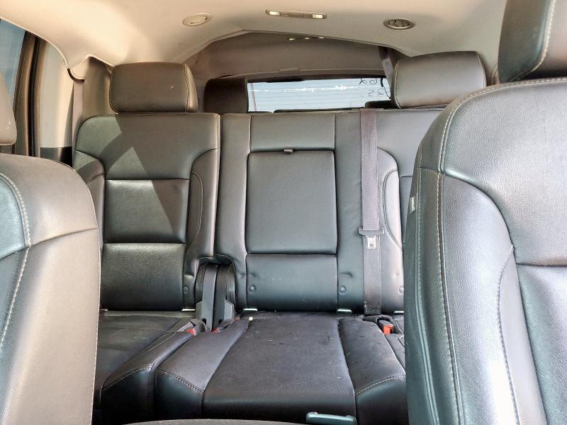 Photo 10 from auction – 2016 CHEVROLET SUBURBAN with VIN 1GNSCHKC7GR396785