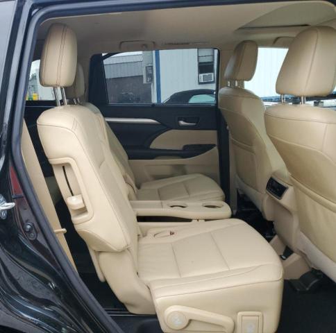 Photo 10 from auction – 2018 TOYOTA HIGHLANDER with VIN 5TDJZRFH8JS535636