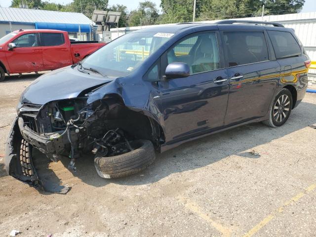 TOYOTA SIENNA XLE 2018 with VIN 5TDDZ3DC6JS206368 - Photo from auction