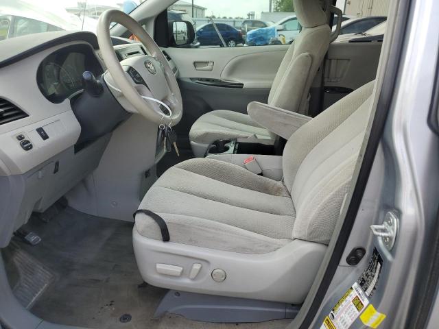 Photo 7 from auction – 2014 TOYOTA SIENNA LE with VIN 5TDKK3DC2ES498487