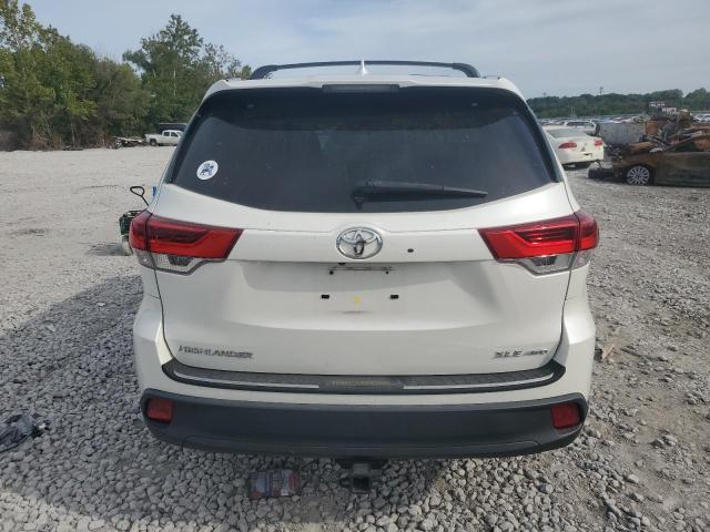Foto 6 de la subasta – 2018 TOYOTA HIGHLANDER con VIN 5TDJZRFH1JS557722