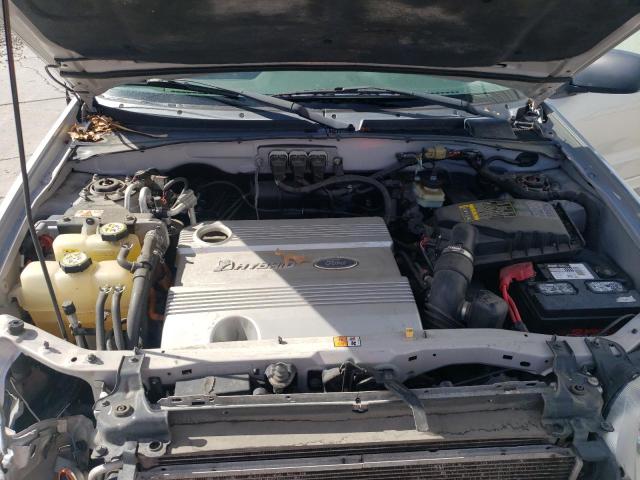 Photo 12 from auction – 2005 FORD ESCAPE HEV with VIN 1FMCU95H65KB77972