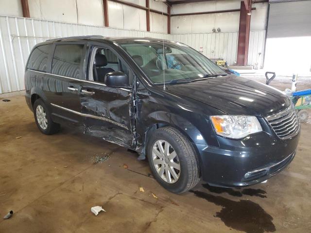 Photo 4 from auction – 2016 CHRYSLER TOWN & COU with VIN 2C4RC1BG2GR132630