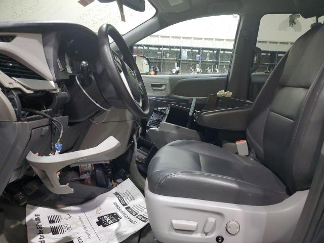 Photo 7 from auction – 2018 TOYOTA SIENNA with VIN 5TDJZ3DC6JS206454