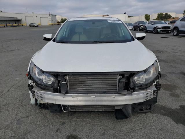 Photo 5 from auction – 2017 HONDA CIVIC EX with VIN 19XFC2F70HE227452