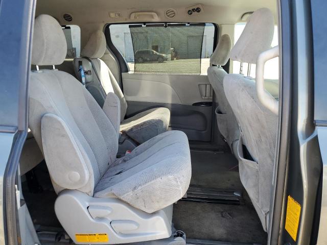 Photo 11 from auction – 2012 TOYOTA SIENNA with VIN 5TDKK3DC7CS274225