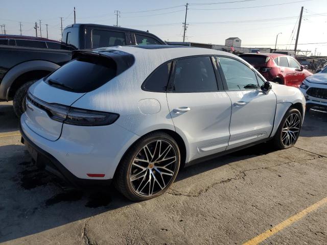 Photo 3 from auction – 2023 PORSCHE MACAN GTS with VIN WP1AF2A58PLB57985