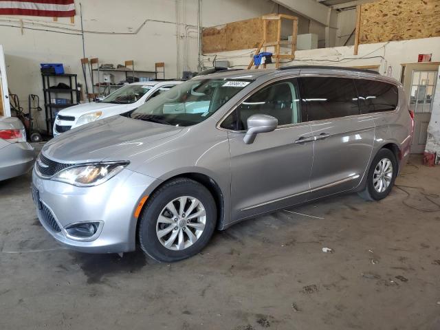 CHRYSLER PACIFICA T 2017 with VIN 2C4RC1BG9HR795050 - Photo from auction