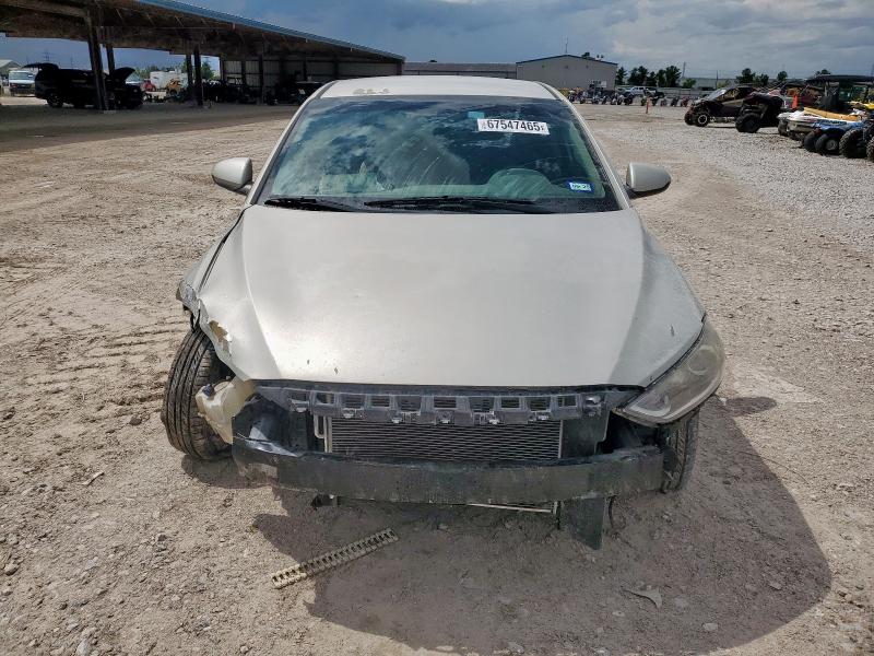 Photo 5 from auction – 2017 HYUNDAI ELANTRA SE with VIN 5NPD74LF3HH197801