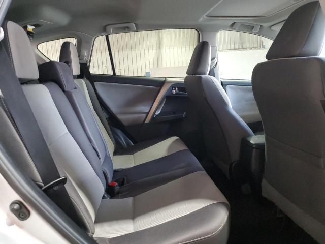 Photo 11 from auction – 2015 TOYOTA RAV4 XLE with VIN 2T3RFREV8FW285968
