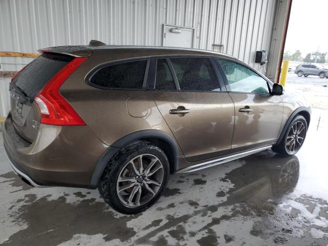 Photo 3 from auction – 2015 VOLVO V60 CROSS with VIN YV4612HM8F1000323