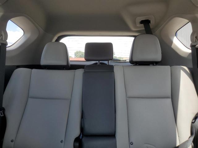 Photo 10 from auction – 2017 TOYOTA RAV4 LIMIT with VIN 2T3YFREV8HW368816