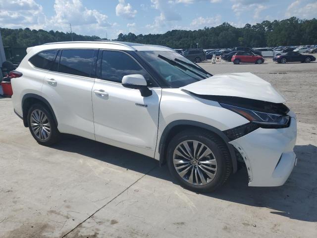 Photo 4 from auction – 2021 TOYOTA HIGHLANDER with VIN 5TDEBRCH4MS052935