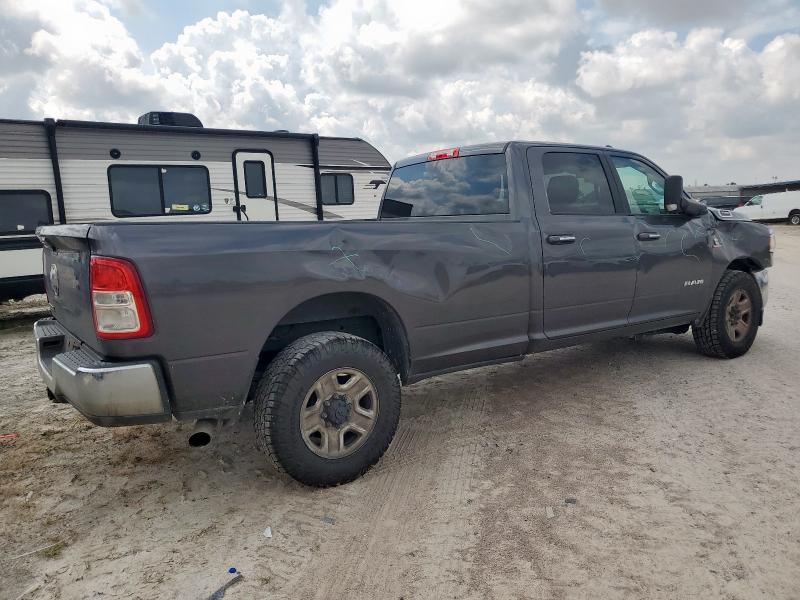 Photo 3 from auction – 2019 RAM 3500 BIG H with VIN 3C63R2HL6KG660661