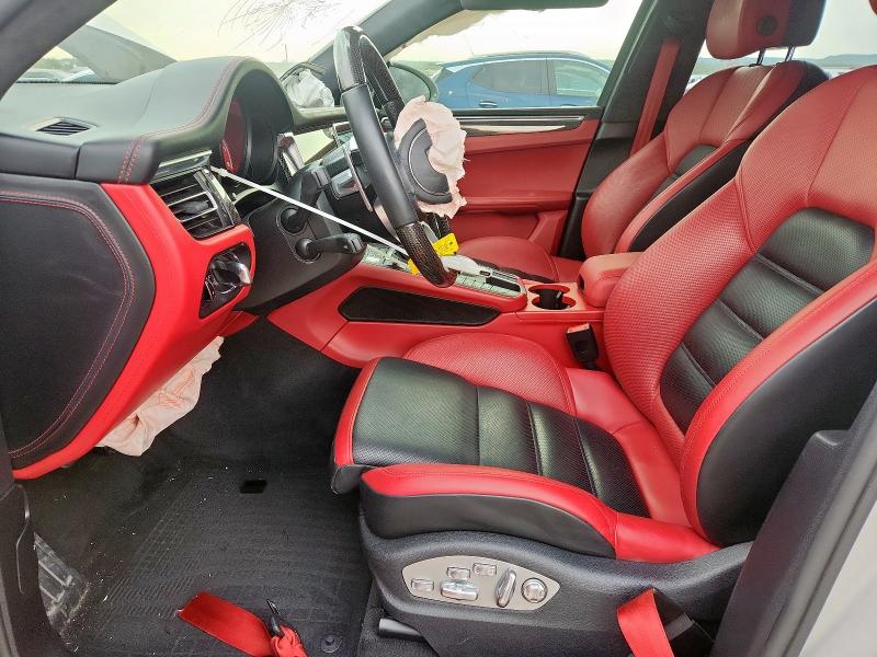 Photo 7 from auction – 2020 PORSCHE MACAN TURB with VIN WP1AF2A55LLB60692