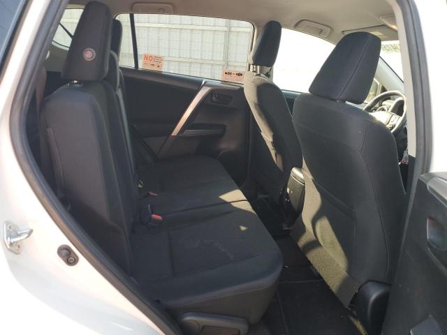 Photo 11 from auction – 2017 TOYOTA RAV4 LE with VIN JTMBFREV4HJ148772