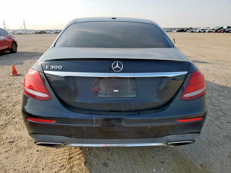 Photo 6 from auction – 2018 MERCEDES-BENZ E 300 with VIN WDDZF4JB1JA338909