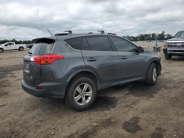 Photo 3 from auction – 2015 TOYOTA RAV4 XLE with VIN JTMRFREV0FJ018483