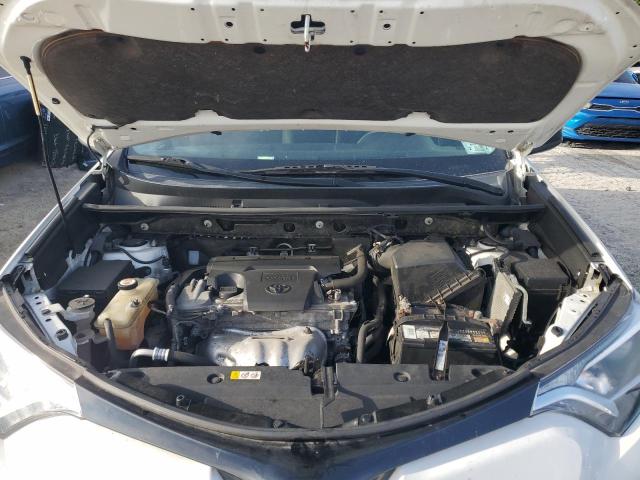 Photo 12 from auction – 2016 TOYOTA RAV4 LE with VIN JTMBFREV4GD196690