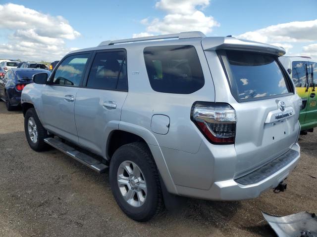 Photo 2 from auction – 2018 TOYOTA 4RUNNER SR with VIN JTEBU5JR3J5515209