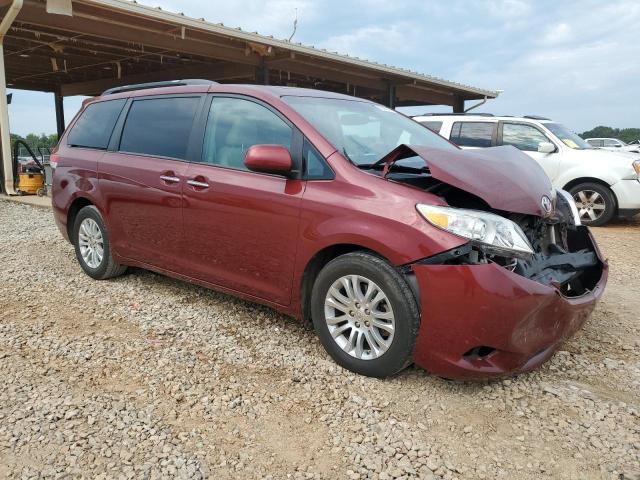 Photo 4 from auction – 2011 TOYOTA SIENNA XLE with VIN 5TDYK3DC5BS050220