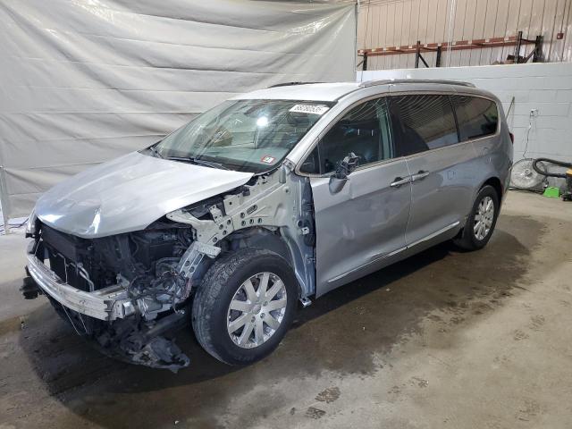 Zdjęcie 1 z aukcji – 2018 CHRYSLER PACIFICA T z VIN 2C4RC1BG1JR294787